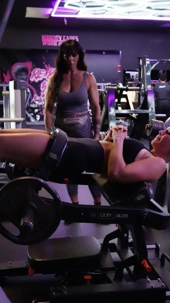 Annie coaching a small group training session at MVMT Fitness Club Scottsdale